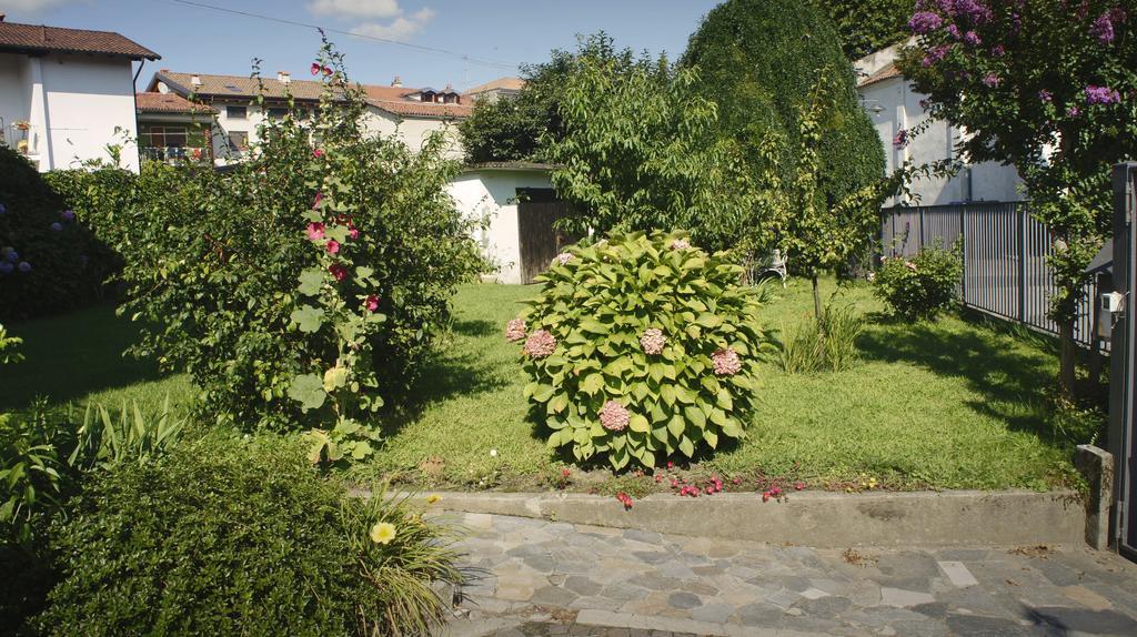 Il Piccione Viaggiatore Banchette D'Ivrea Buitenkant foto