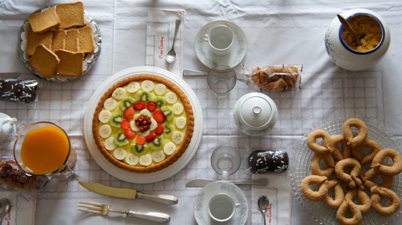 Il Piccione Viaggiatore Banchette D'Ivrea Buitenkant foto